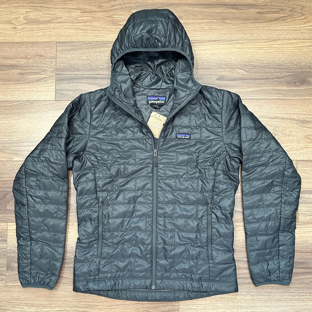 NEW Patagonia Mens Nano Puff Hoody in Forge Grey Size Medium